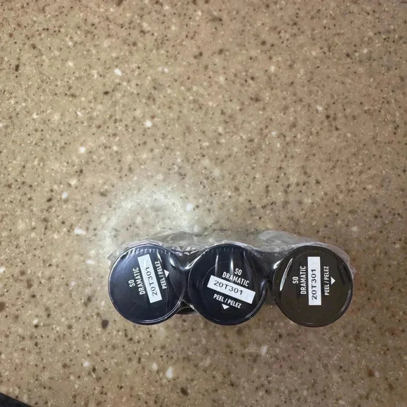 NYX Shout Loud Satin Lipstick Infused With Shea Butter - So Dramatic 3 Pack - Picture 3 of 5